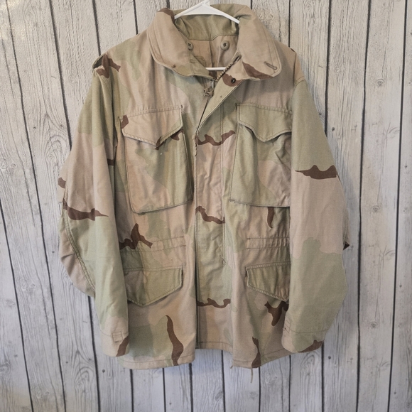 Genuine US Military Parka ECWCS Nylon Cold Weather Desert Camo Mens SMALL Short - Picture 2 of 9